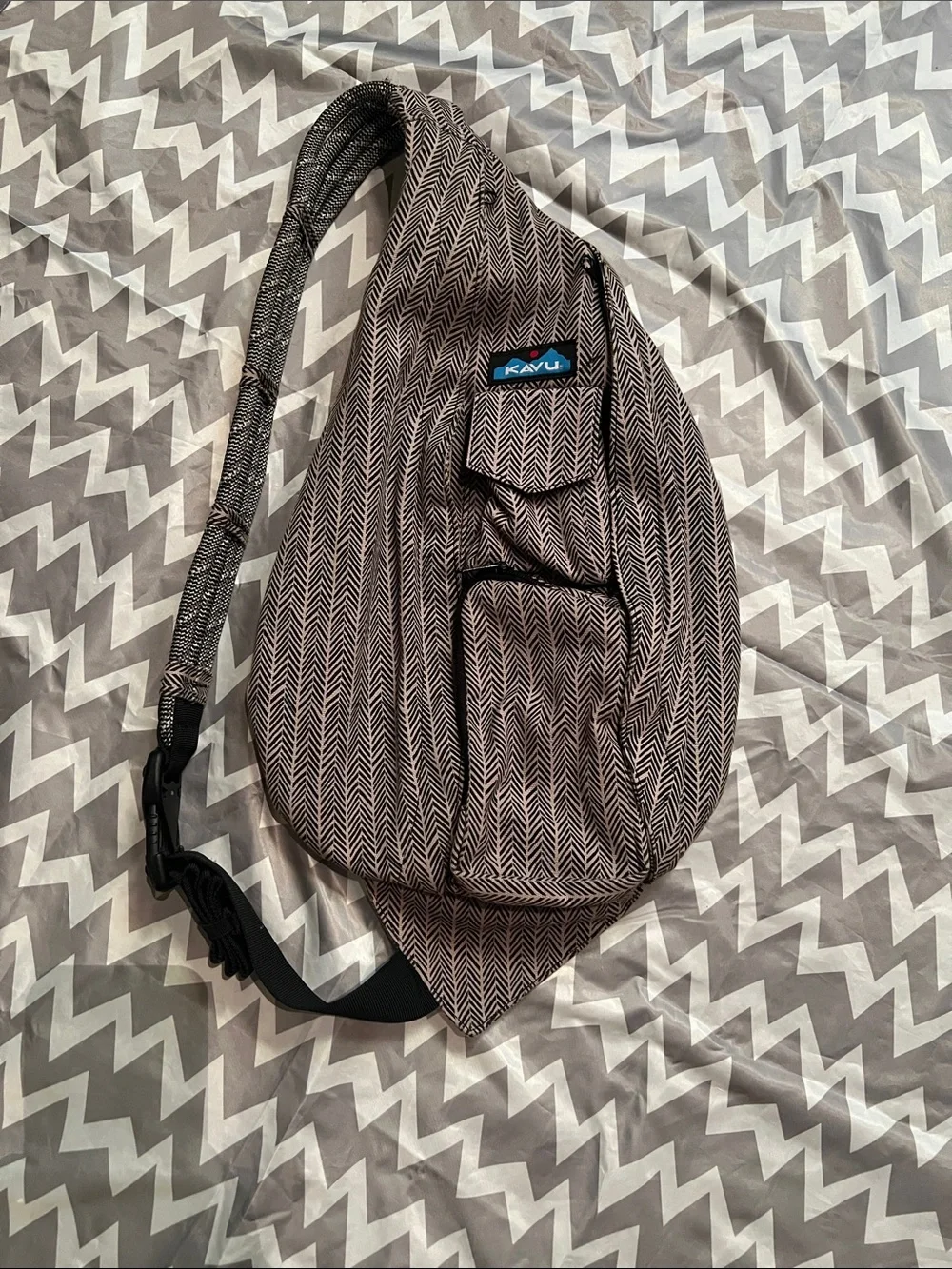 Kavu Grey Herringbone Sling Backpack with Blue Logo
